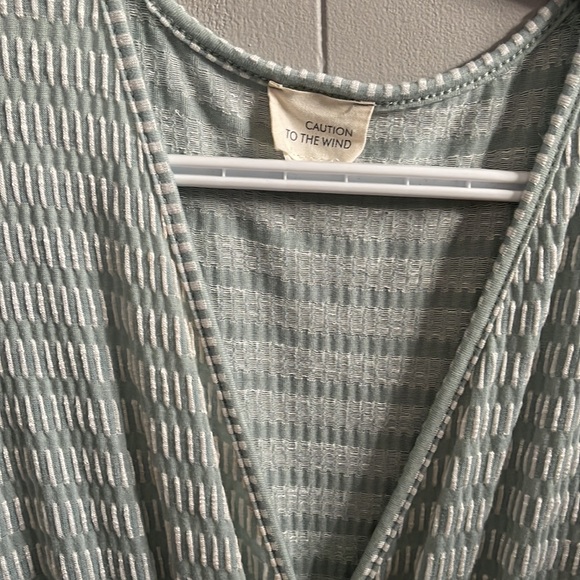 Caution To The Wind / Flared Sleeve V-Neck Dress Teal and White Pattern - Picture 3 of 3